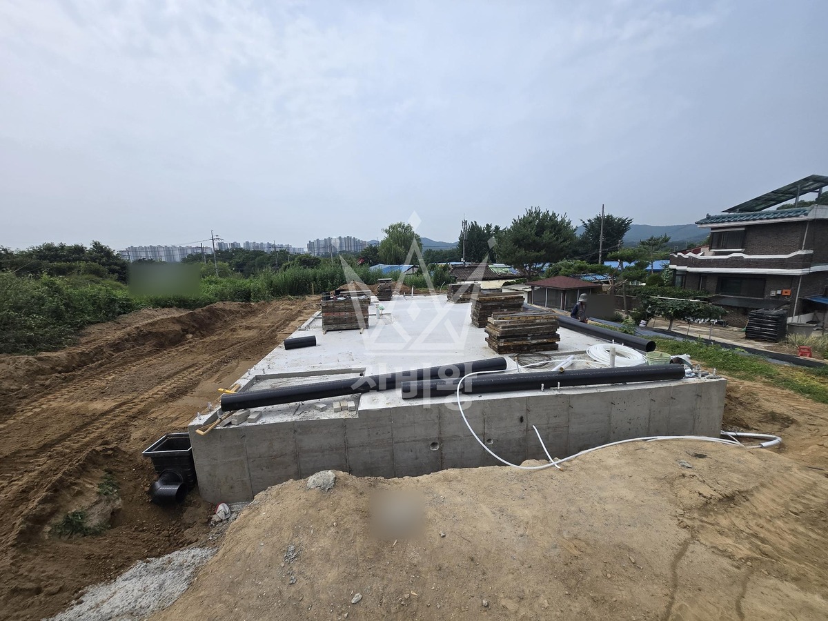 경기 화성시 효행구 매송면 포크레인(굴착기) 신설주택집수정 매설 /되메우기, 작업사진 3