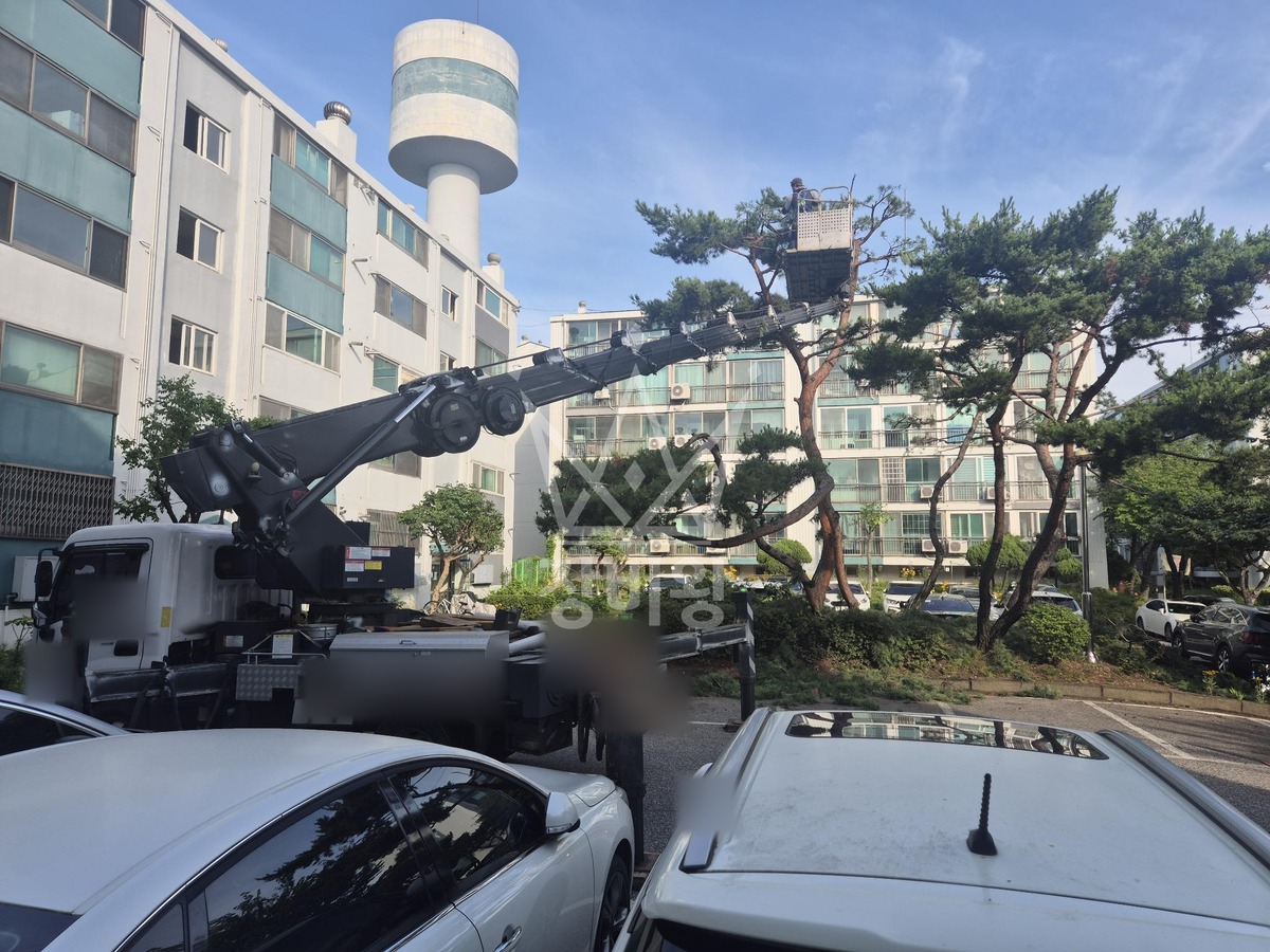 인천 연수구 연수동 3.5톤 스카이차 전지 작업사진 2