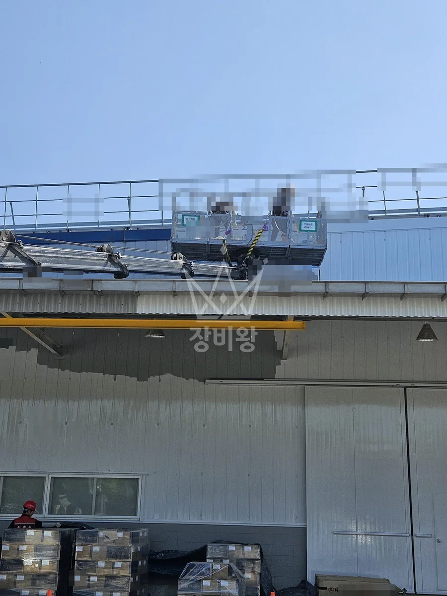 전북 완주군 봉동읍 3.5톤 스카이차 외벽페인트 작업사진 3