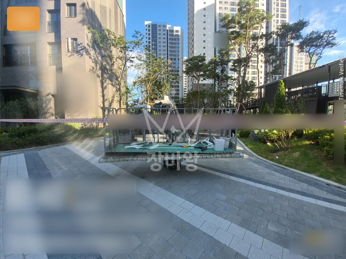 충남 아산시 탕정면 3.5톤 스카이차 지붕작업 작업사진 3
