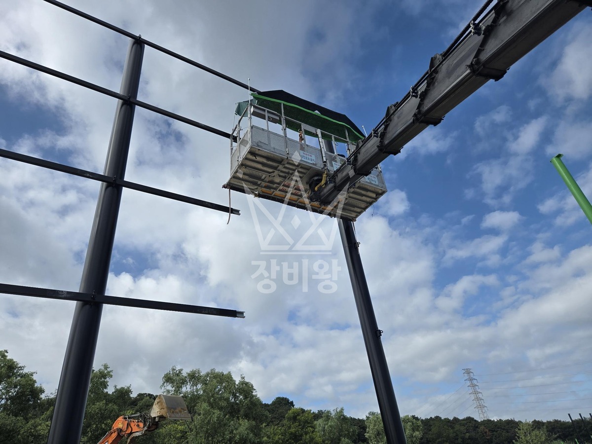 전북 익산시 부송동 3.5톤 스카이차 10M높이ㅡ망설치/와이어 작업 작업사진 2