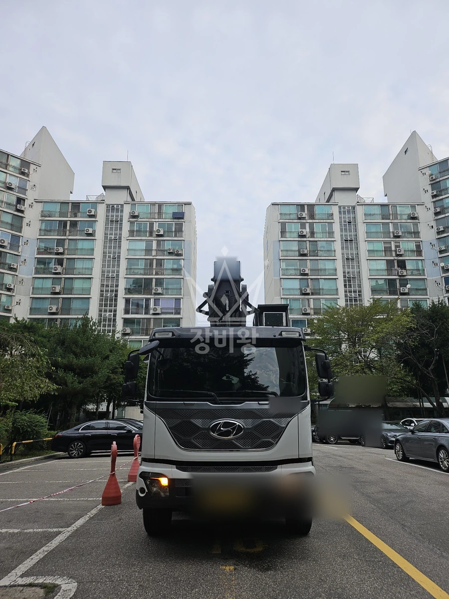 서울 강남구 논현동 5톤 스카이차 작업 현장 도착사진