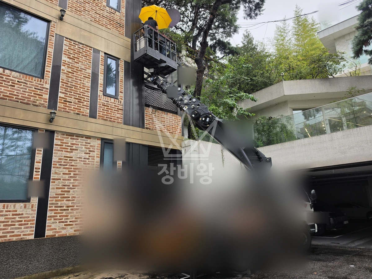 서울 용산구 한남동 2.5톤 스카이차 cctv 설치 작업사진 3