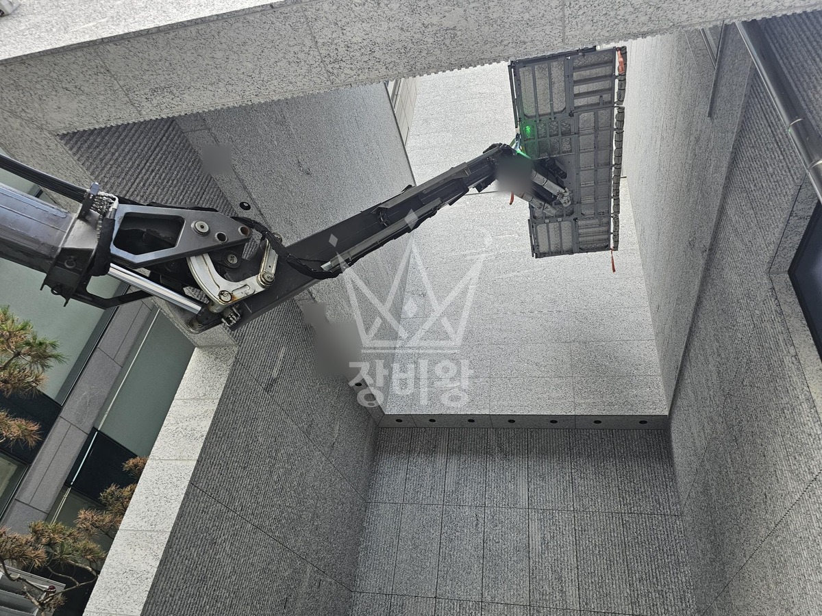 서울 송파구 가락동 3.5톤굴절 스카이차 렉산 작업 작업사진 3