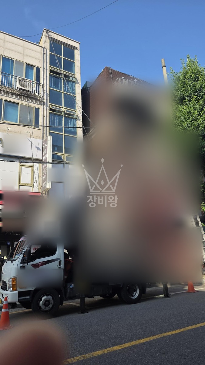 인천 미추홀구 용현동 2.5톤 스카이차 외벽보수 작업사진 3