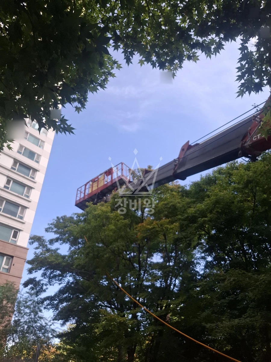 경남 창원시 성산구 대원동 3.5톤 스카이차 수목방재 작업사진 3