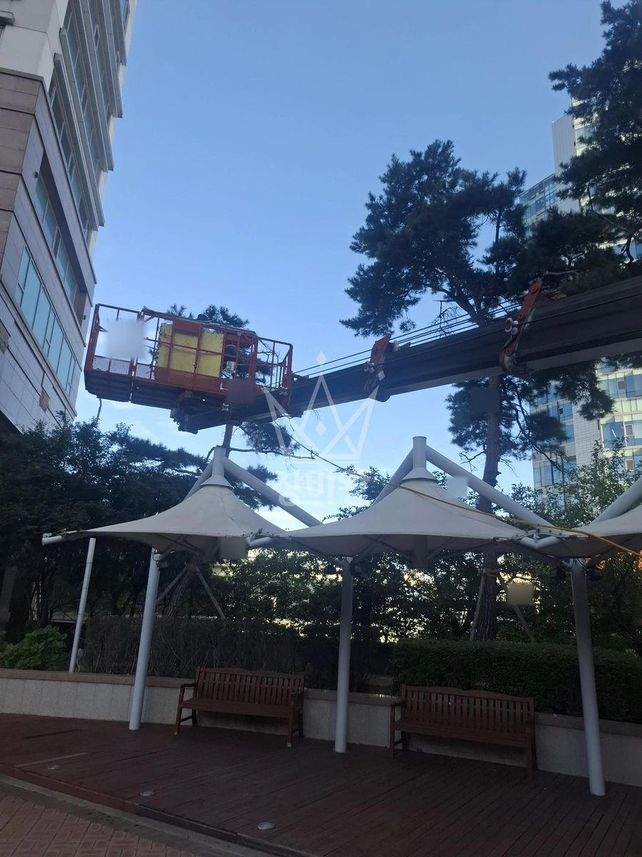경남 창원시 성산구 대원동 3.5톤 스카이차 수목방재 작업완료사진 1
