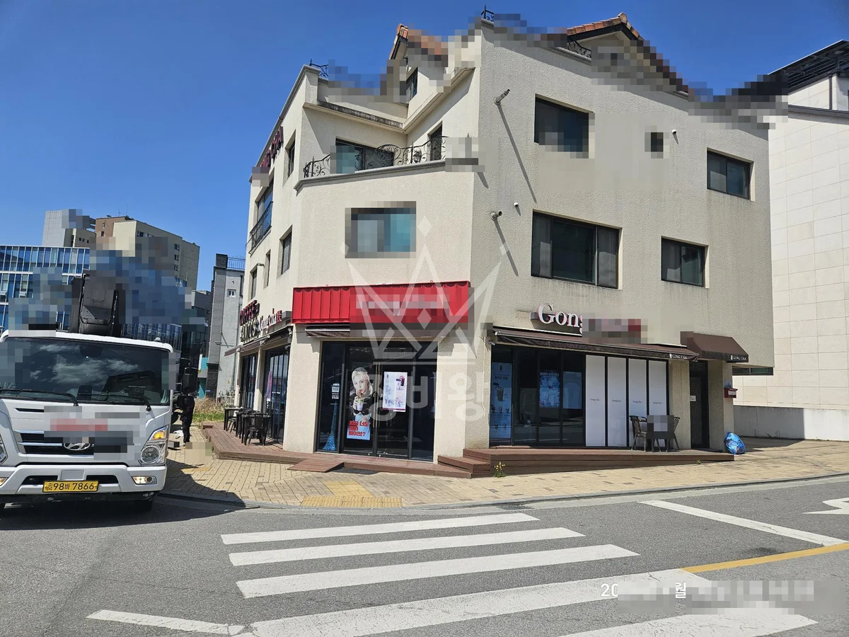 강원 원주시 반곡동 3.5톤 스카이차 공차카페 간판 작업 작업완료사진 1