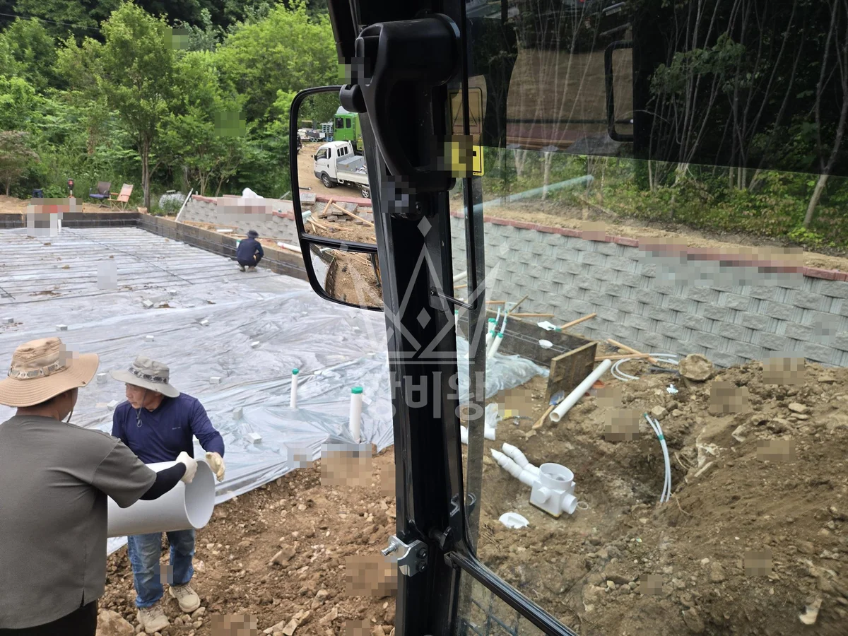 충북 청주시 서원구 포크레인(굴착기) 기초공사 작업사진 3