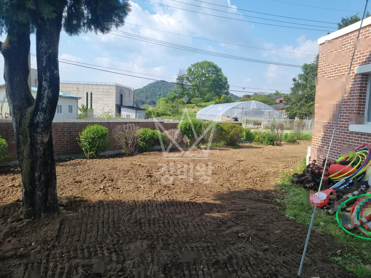 전남 곡성군 오산면 포크레인(굴착기) 토공정리 레미콘타설 작업완료사진 1