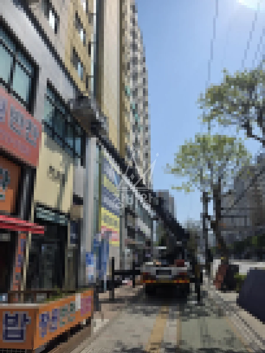 인천 미추홀구 도화동 3.5톤 스카이차 간판설치 작업사진 1