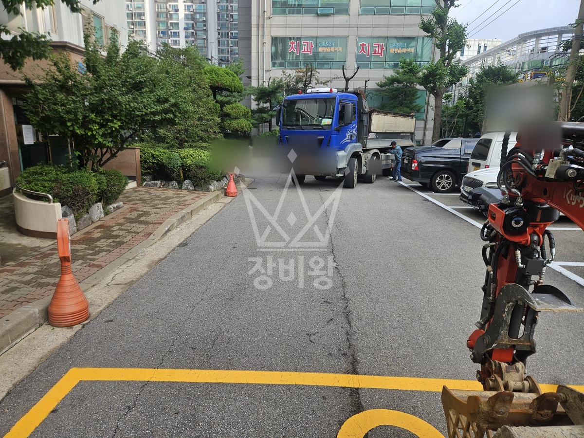 서울 금천구 가산동 포크레인(굴착기) 작업 현장 도착사진