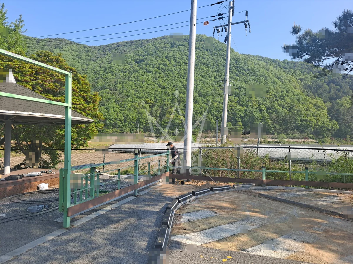 충남 논산시 벌곡면 굴착기(포크레인) 흙 폐기물 적재 작업사진 2