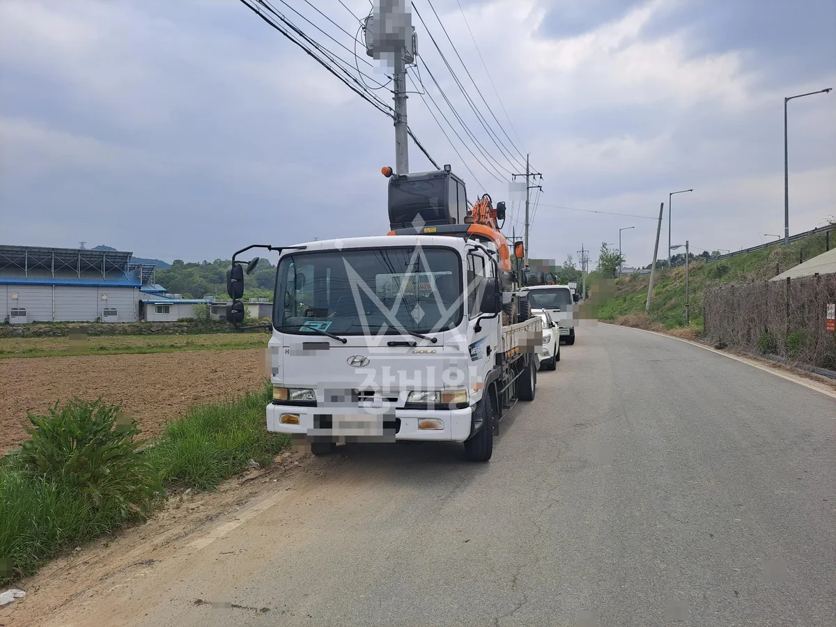 충남 논산시 벌곡면 굴착기(포크레인) 흙 폐기물 적재 작업완료사진 1