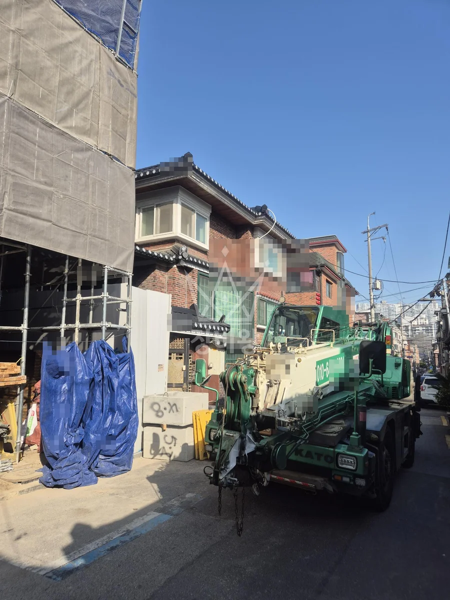 서울 성북구 삼선동5가 13톤 크레인 자재하역 작업완료사진 1