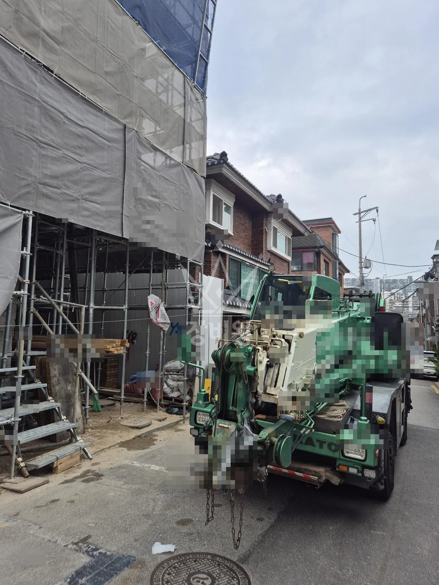 서울 성북구 삼선동5가 13톤 크레인 자재하역 작업완료사진 1