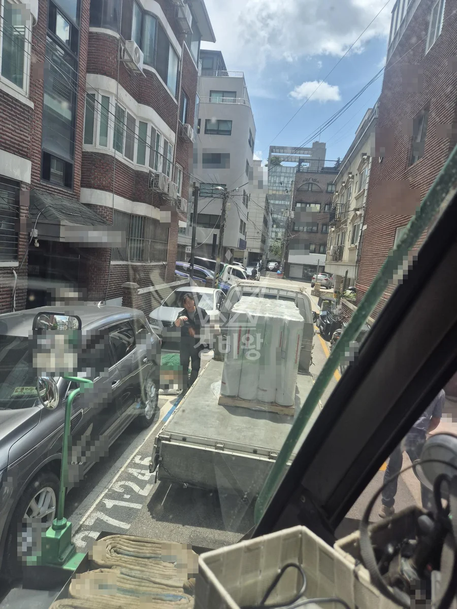 서울 강남구 개포동 13톤 크레인 4층건물 옥상 파레트양중 작업사진 2