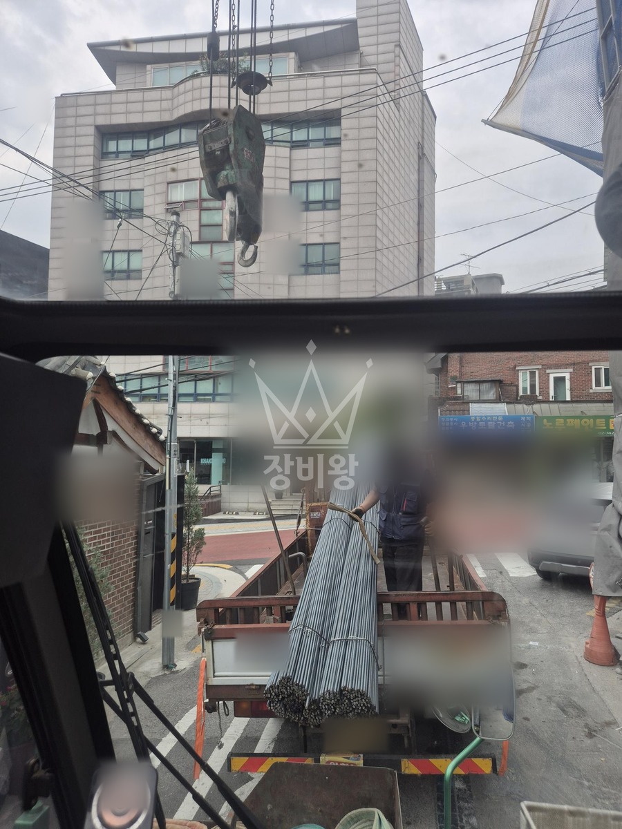 서울 성북구 삼선동5가 13톤 크레인 자재하역 작업사진 2