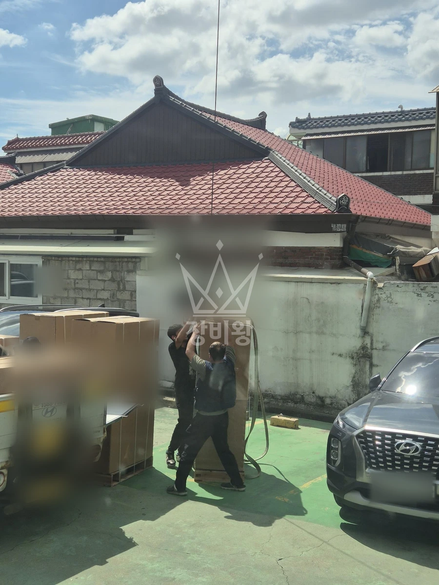 인천 서해구 석남동 13톤 크레인 4층건물옥상 실외기 3개양중 작업사진 2