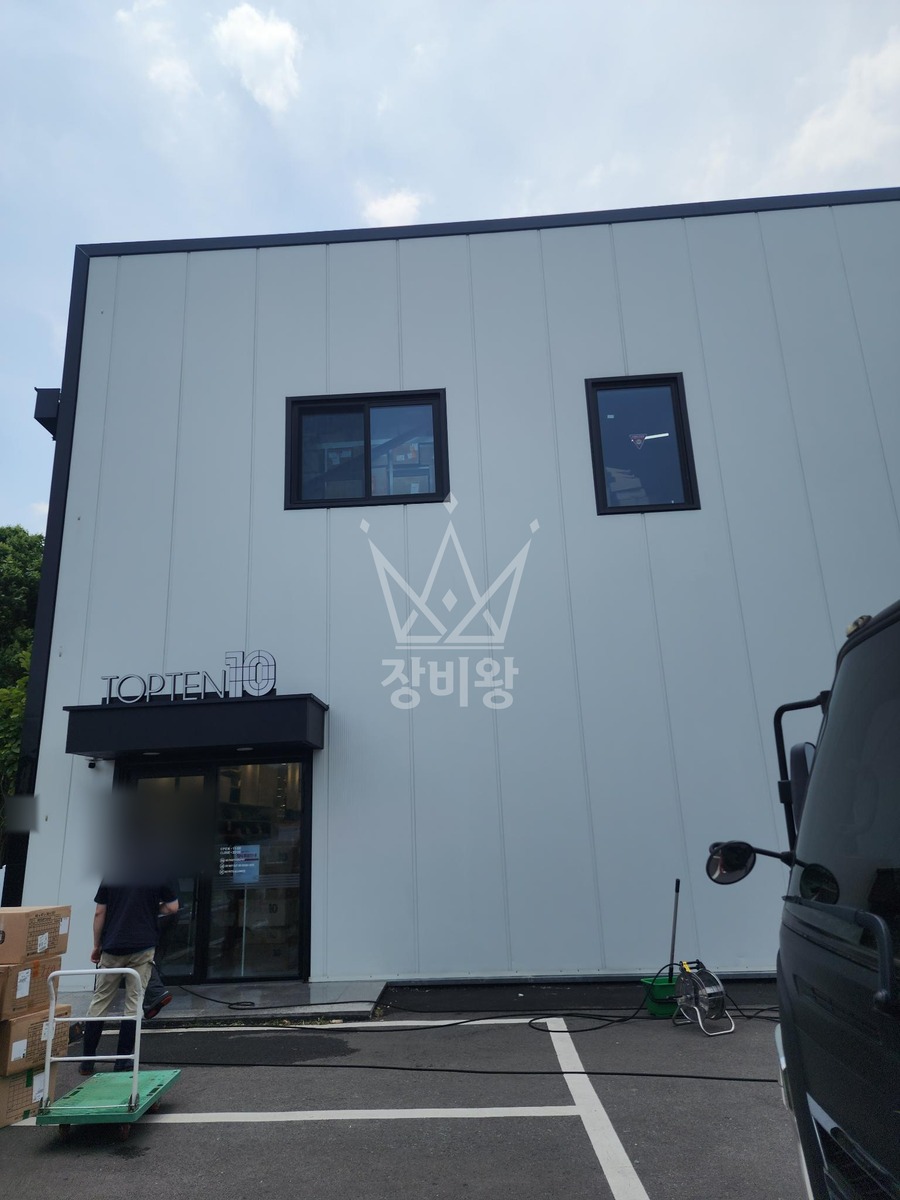 경남 창원시 마산회원구 3.5톤 스카이차 외벽청소 작업완료사진 1