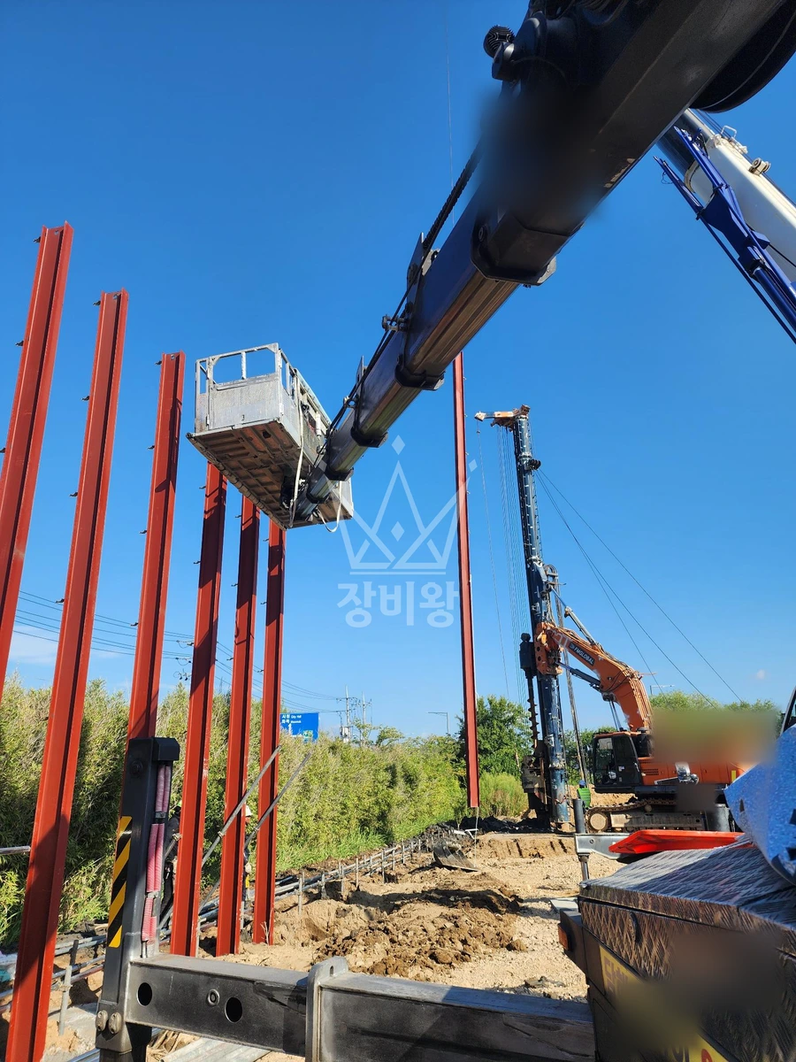 경남 김해시 화목동 3.5톤 스카이차 가설휀스작업 작업사진 3