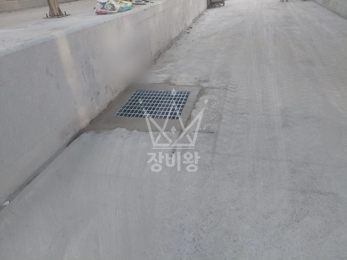 경기 의왕시 왕곡동 포크레인(굴착기) 터파기 맨홀 작업완료사진 1