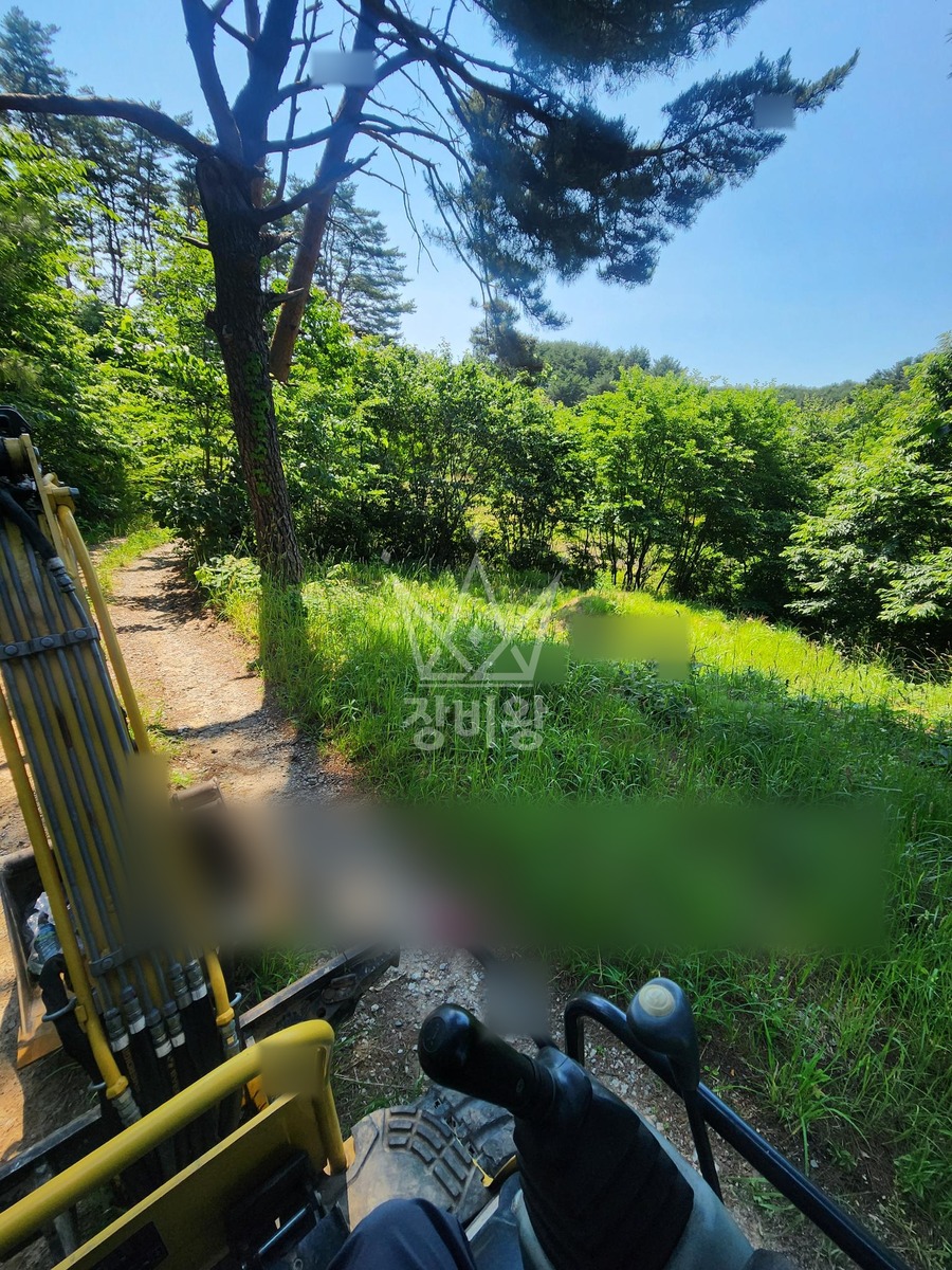 강원 양양군 현남면 포크레인(굴착기) 묘지 작업(2개소) 작업사진 2