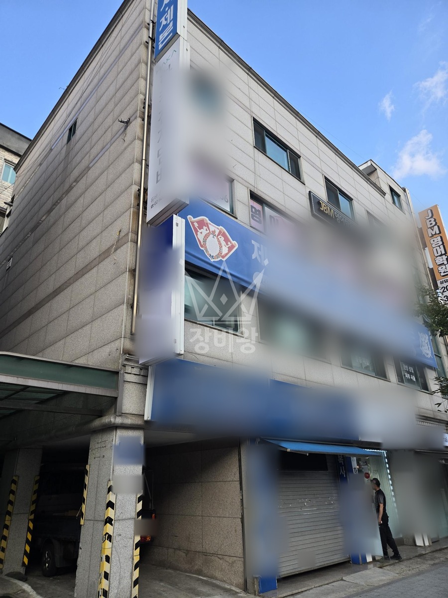 서울 성북구 동선동5가 2.5톤 스카이차 돌출간판 등교체 작업완료사진 1