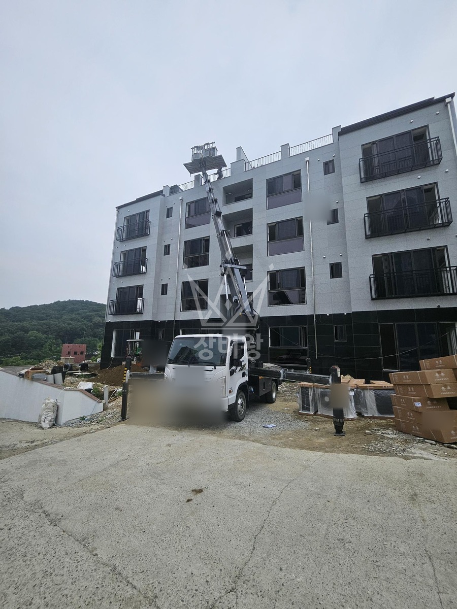 경기 화성시 만세구 3.5톤 스카이차 에어컨 실외 작업사진 1