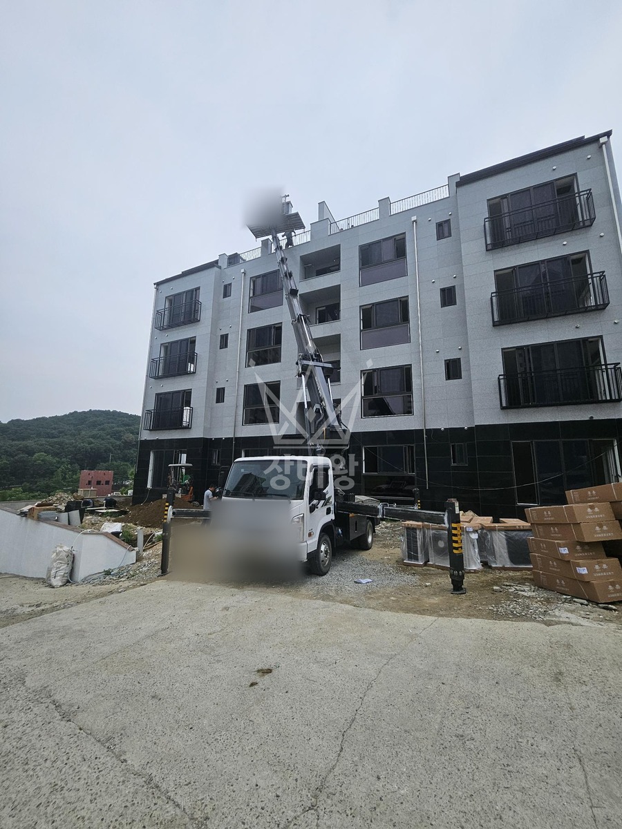 경기 화성시 만세구 3.5톤 스카이차 에어컨 실외 작업사진 2