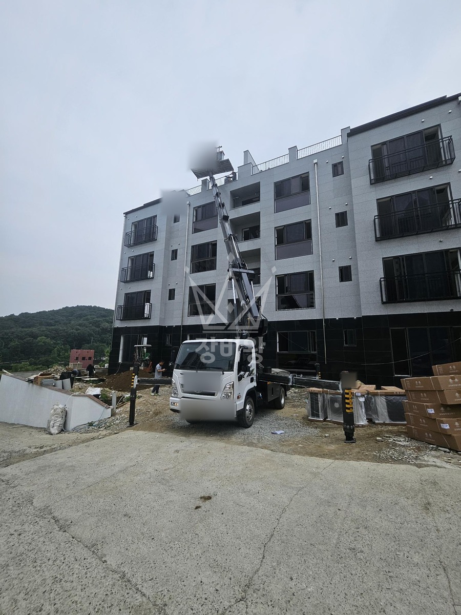 경기 화성시 만세구 3.5톤 스카이차 에어컨 실외 작업사진 3