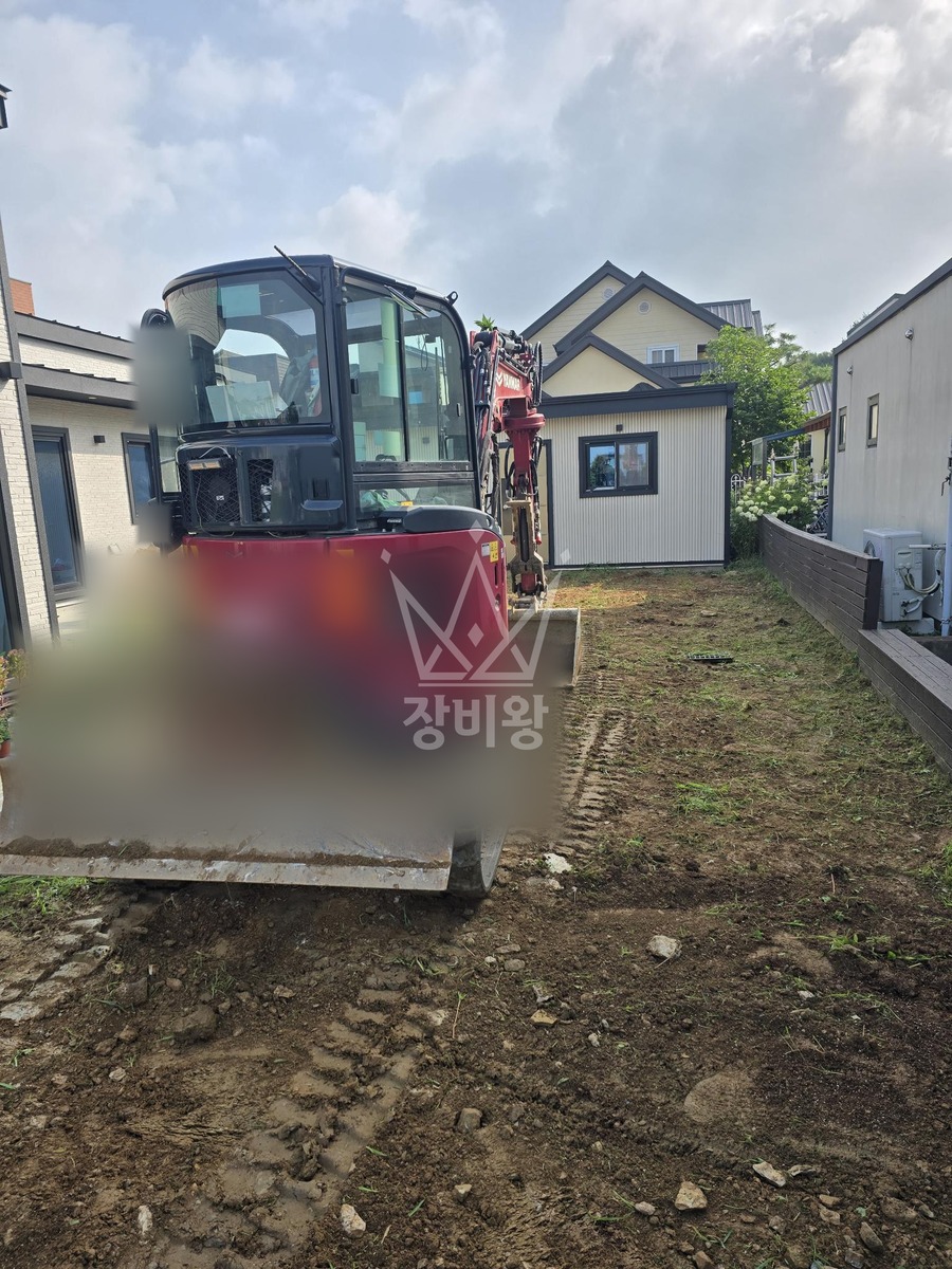 경기 파주시 탄현면 포크레인(굴착기) 평탄 작업 작업사진 1