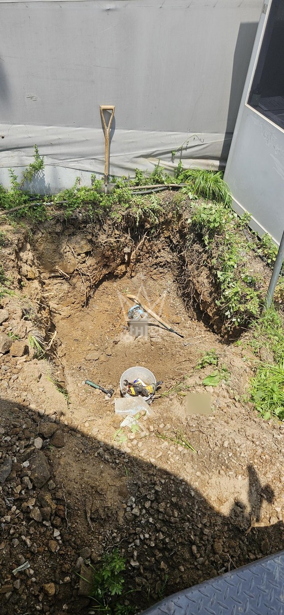 경북 칠곡군 왜관읍 포크레인(굴착기) 터파기/소화전 교체 작업사진 2