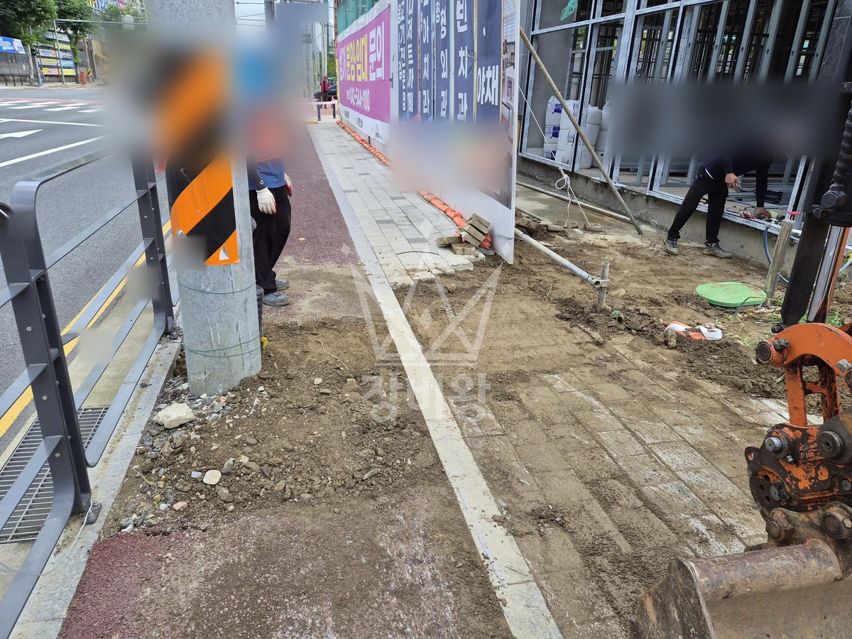 대전 동구 천동 포크레인(굴착기) 전기관로공사 작업완료사진 1
