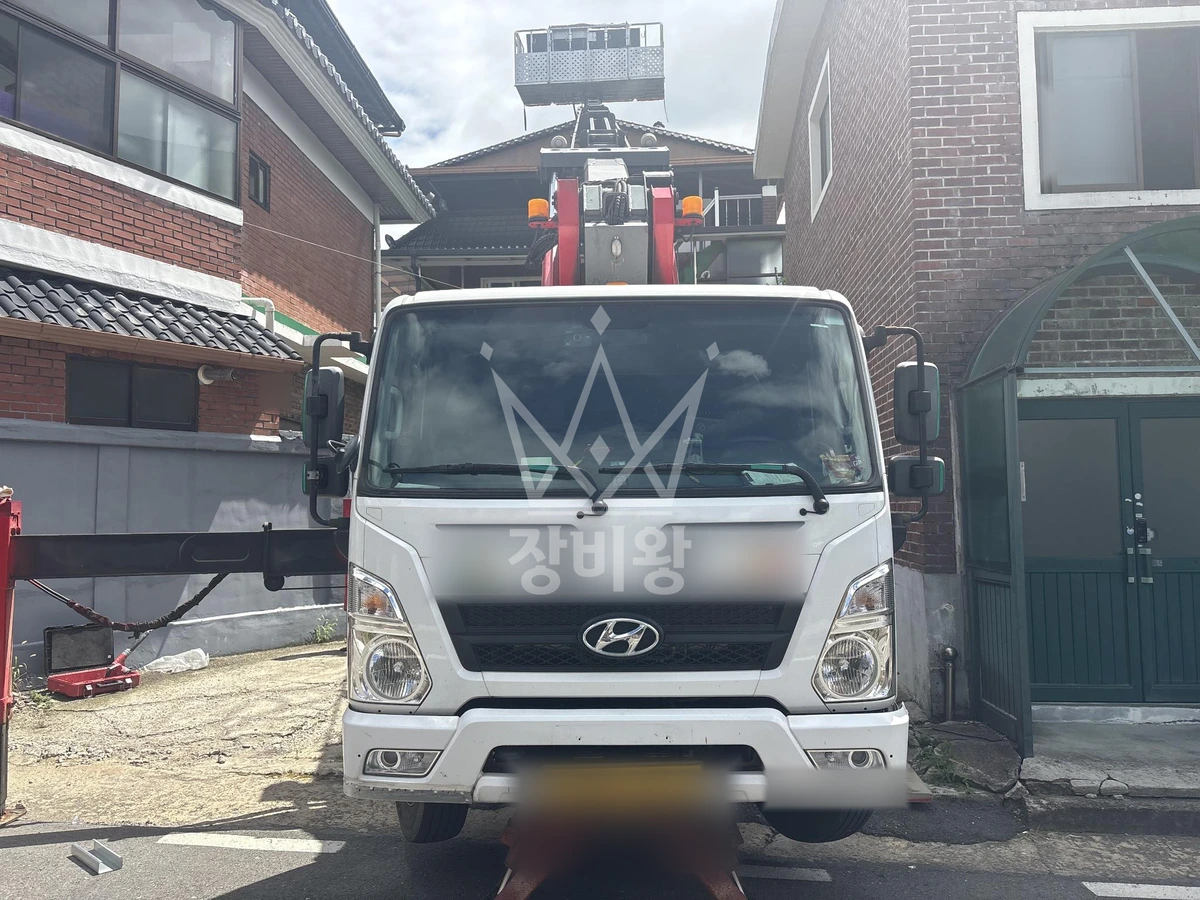 충북 충주시 교현동 1톤 스카이차 태양광작업 작업사진 1