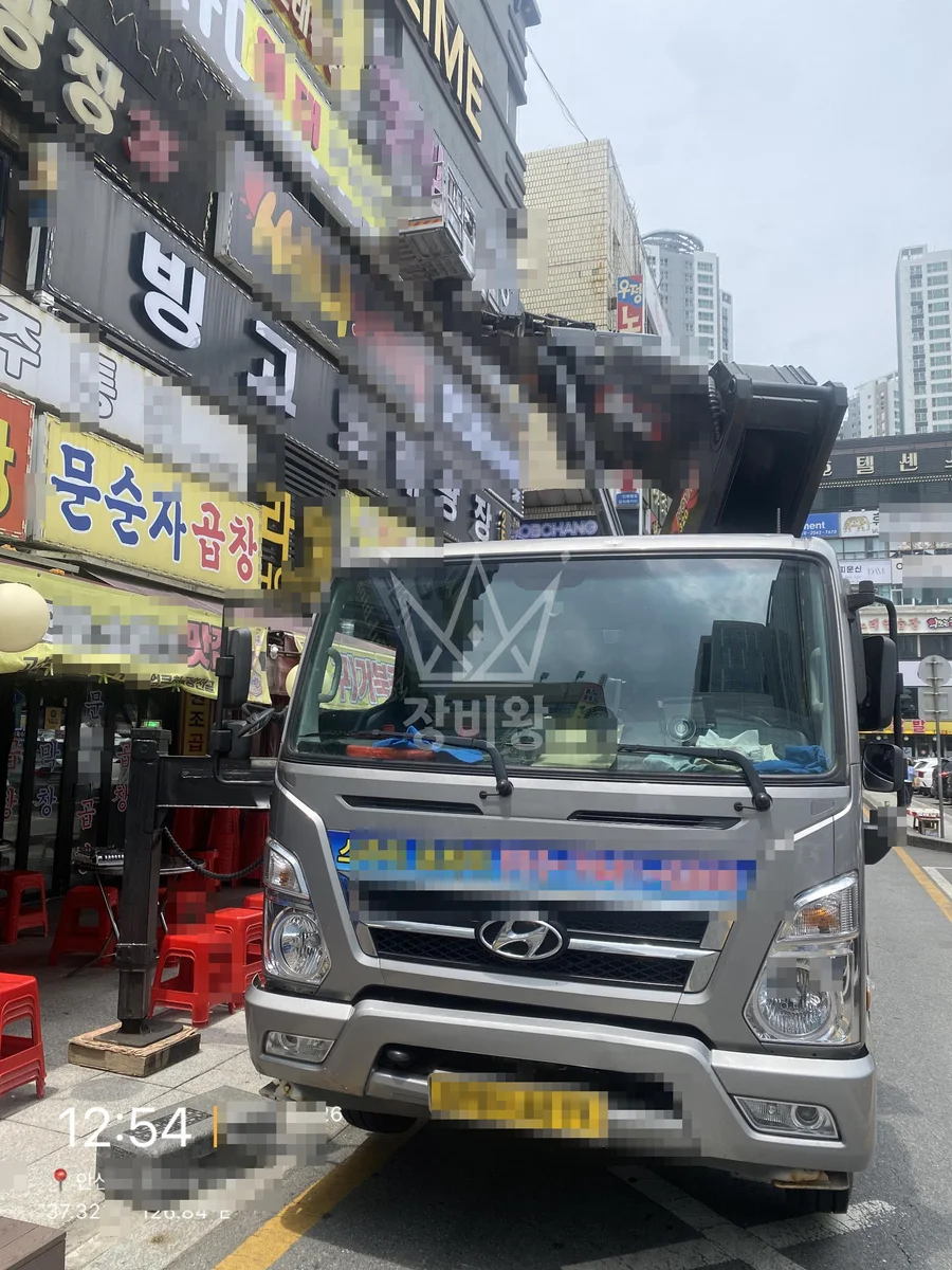 경기 안산시 단원구 1톤 스카이차 현수막 부착 작업사진 1