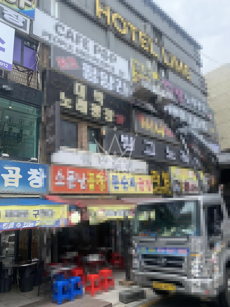 경기 안산시 단원구 1톤 스카이차 현수막 부착 작업사진 2