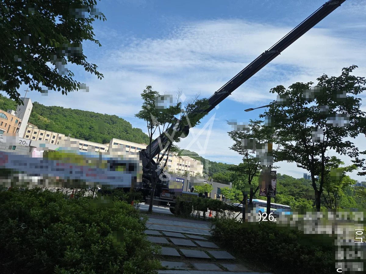경기 용인시 수지구 1톤 스카이차 유리1장 작업 작업사진 3