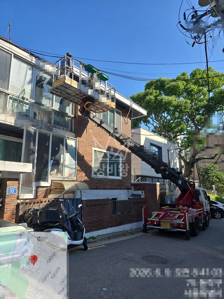 서울 동작구 사당동 2.5톤 스카이차 옥상층 처마작업 작업사진 3