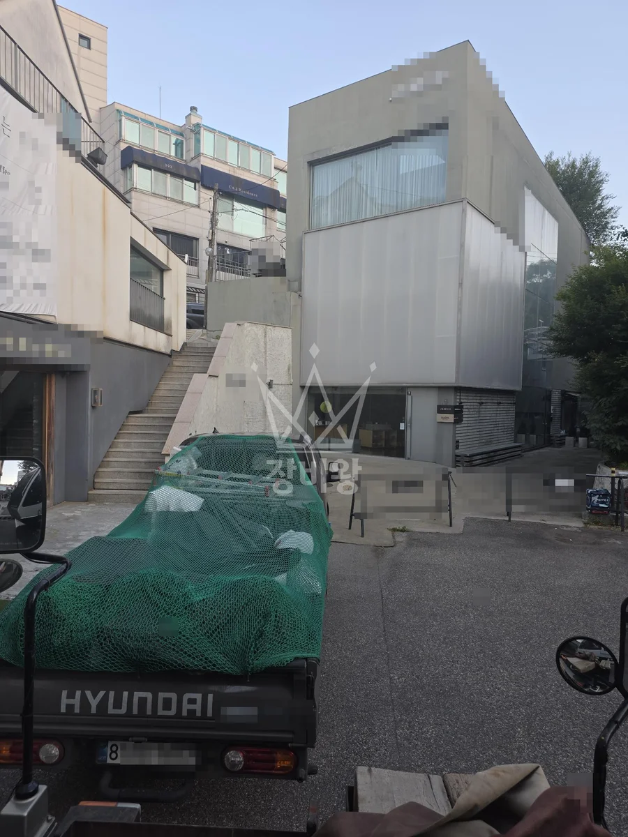 서울 종로구 삼청동 13톤 크레인 5층 실외기양중 - 130k 작업사진 2