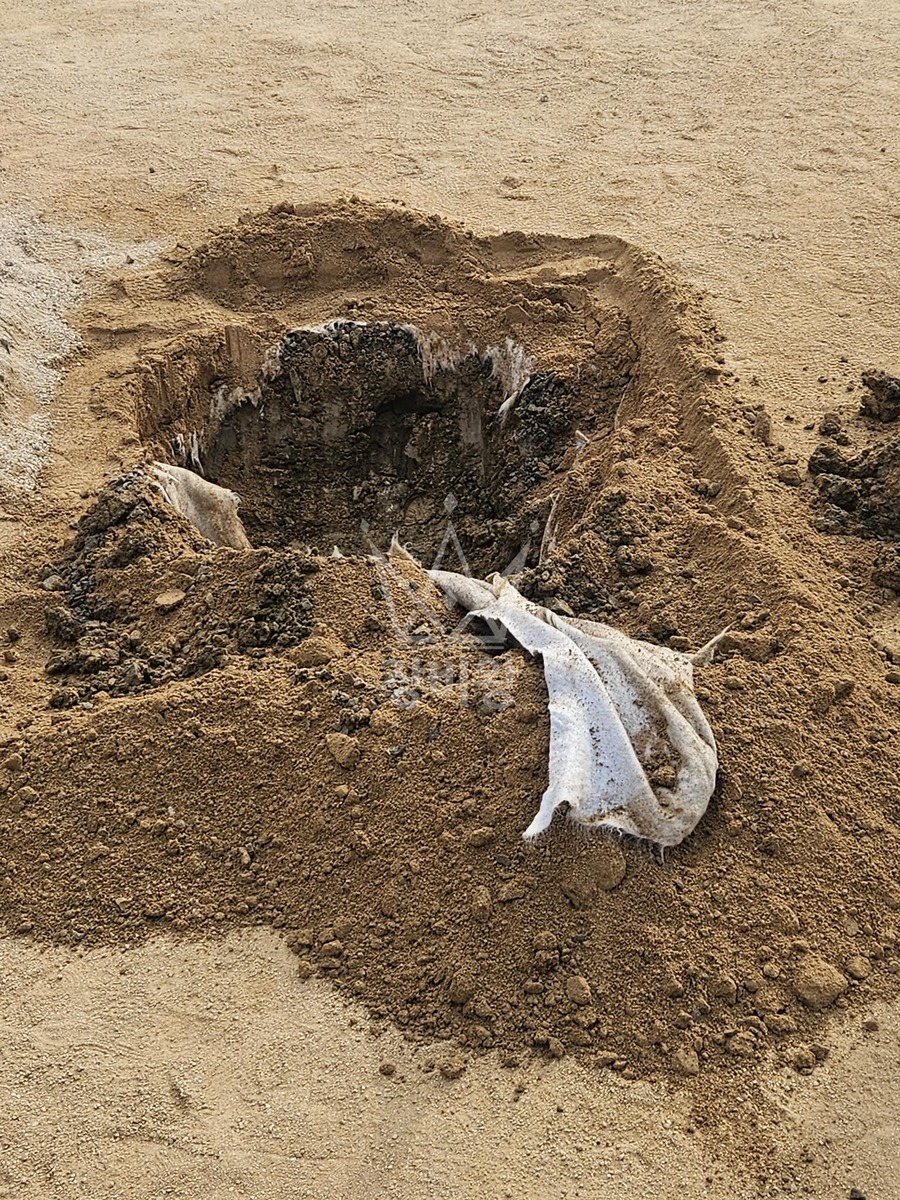 경기 시흥시 산현동 포크레인(굴착기) 운동장 터파기/다짐 작업사진 1