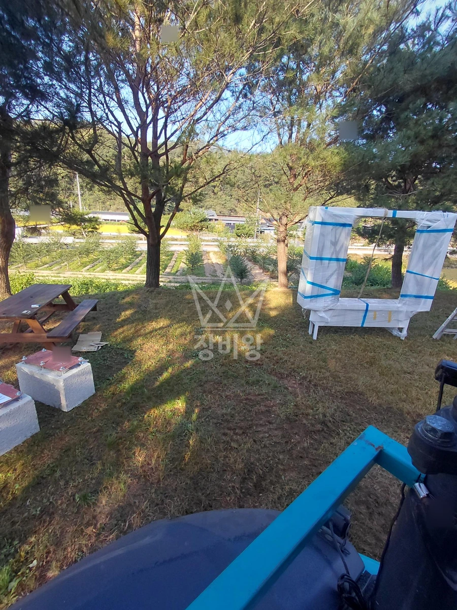 경북 봉화군 봉화읍 포크레인(굴착기) 파고라설치 작업사진 3