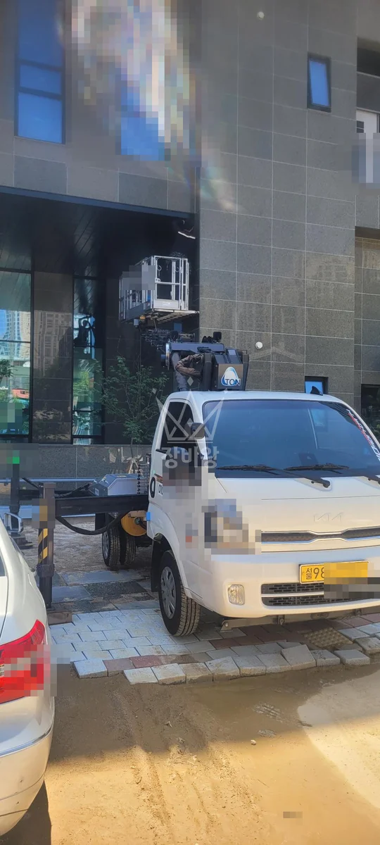 서울 영등포구 신길동 1톤 스카이차 에어컨 갈바작업 작업사진 1
