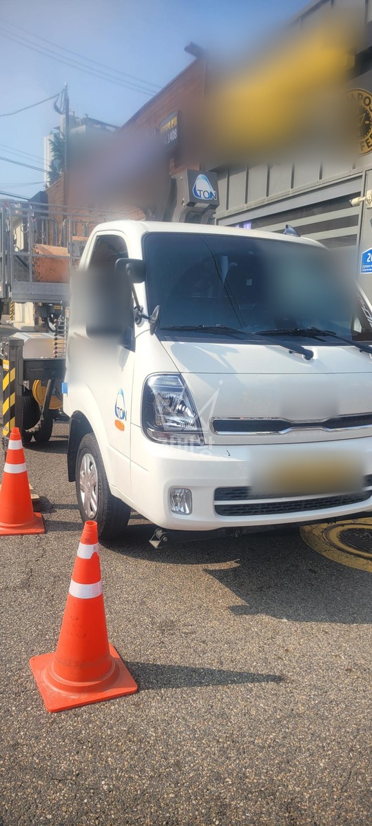 서울 용산구 용산동3가 1톤 스카이차 간판철거/설치 작업완료사진 1