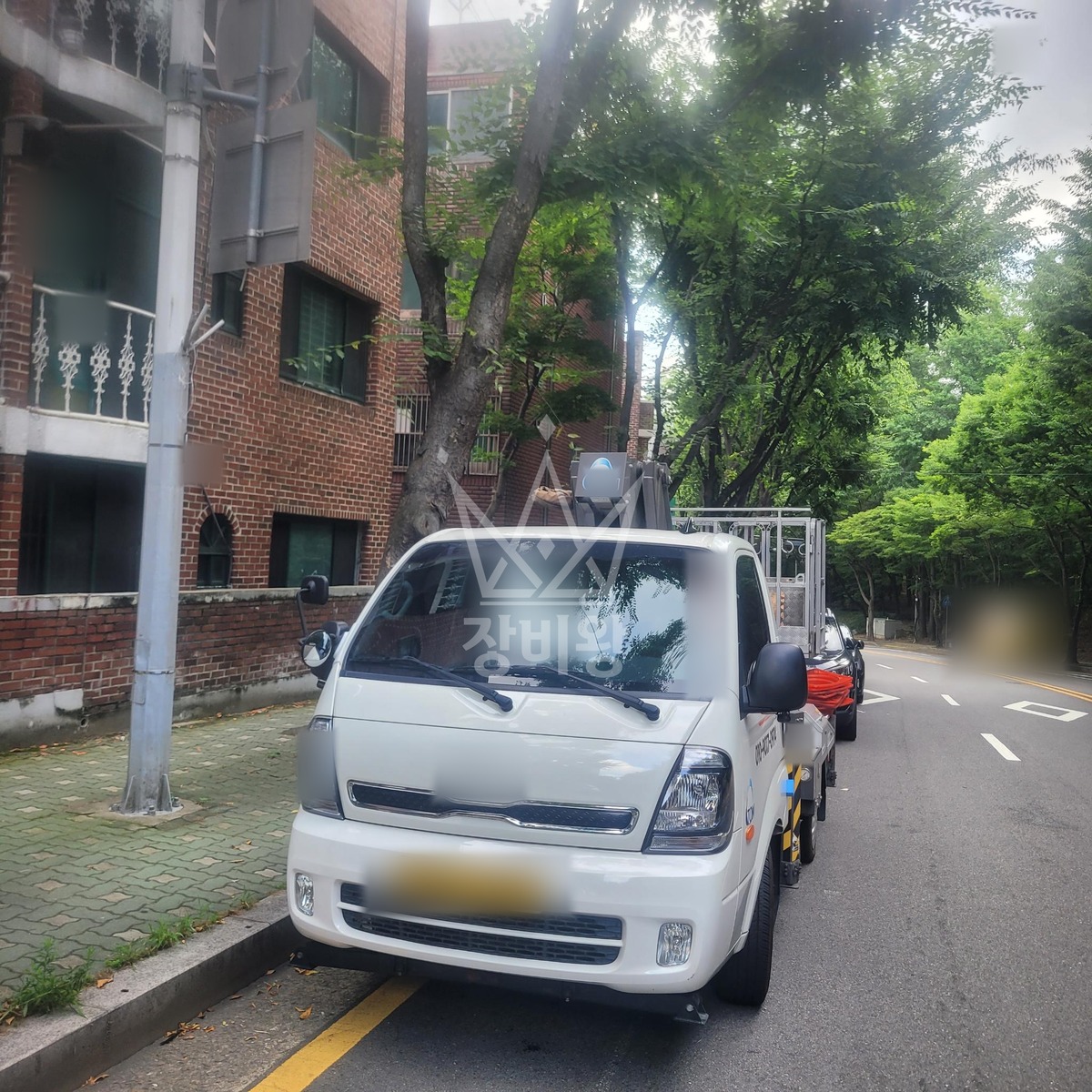 경기 군포시 산본동 1톤 스카이차 실리콘 작업완료사진 1