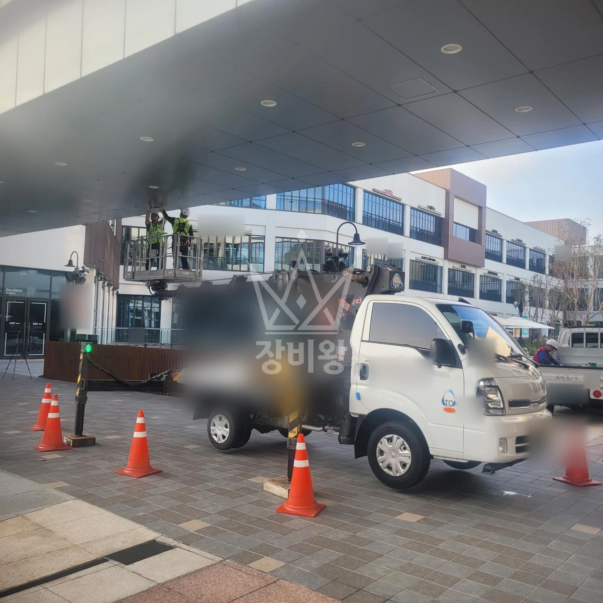 경기 김포시 고촌읍 1톤 스카이차 캐노피 작업사진 1