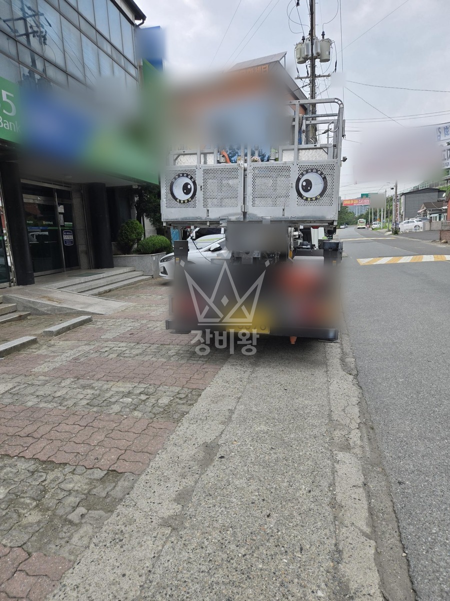 경북 경주시 문무대왕면 2.5톤 스카이차 간판교체 작업완료사진 1
