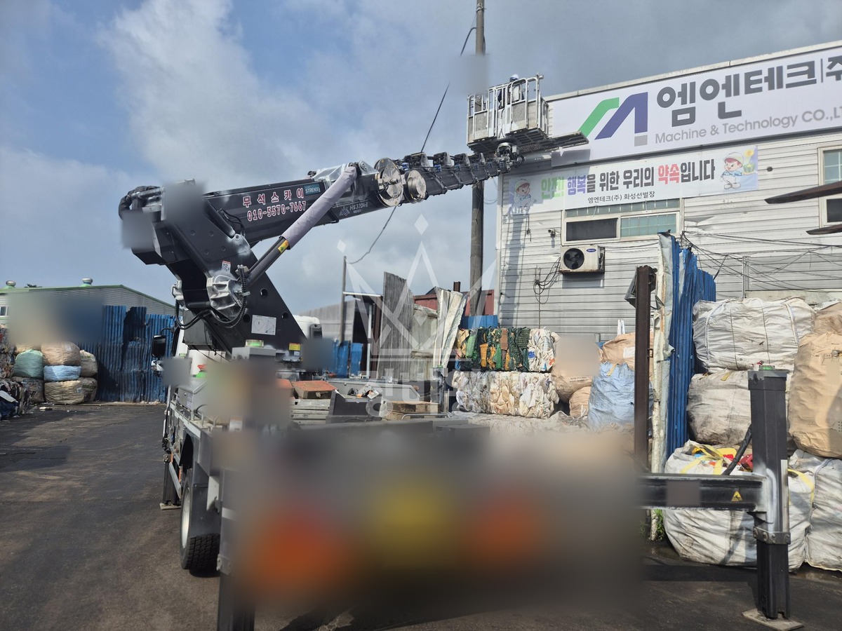 경기 화성시 만세구 팔탄면 3.5톤 스카이차 카메라 교체 작업사진 1