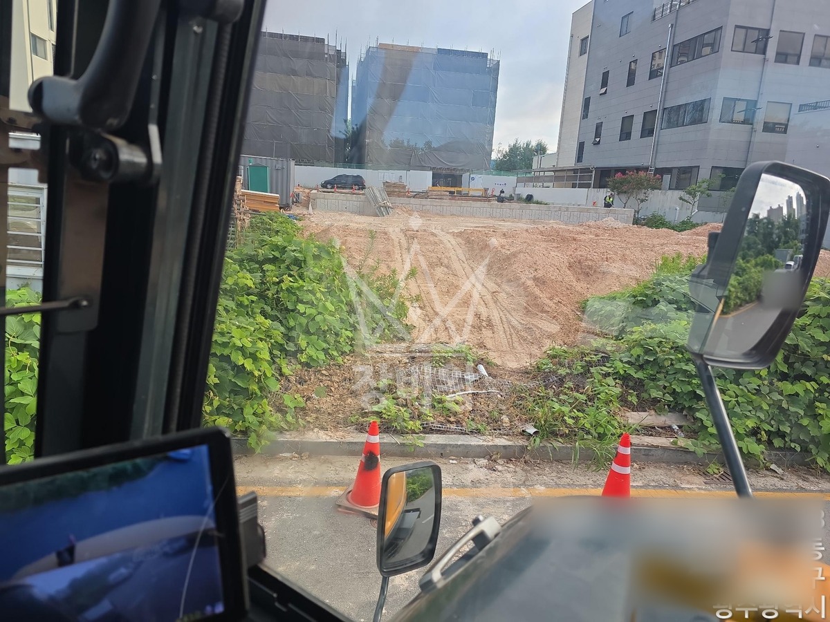 전남광주 광산구 흑석동 포크레인(굴착기) 작업 현장 도착사진