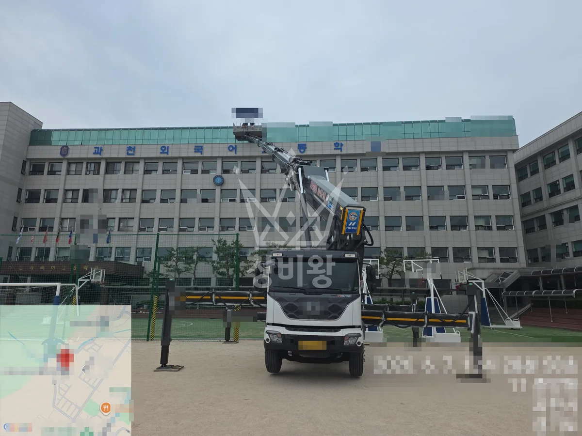 경기 과천시 중앙동 17톤 스카이차 5층 실리콘-코킹 작업사진 3